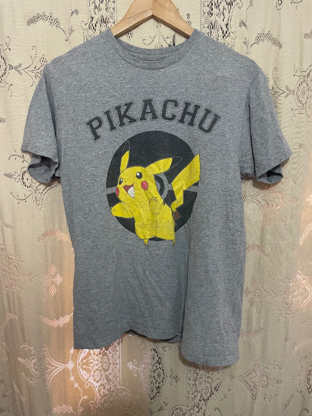 Pokemon: pikacho shirt